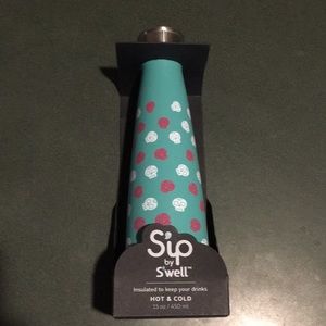 Sip by Swell- TRADE FOR @ddlovato98